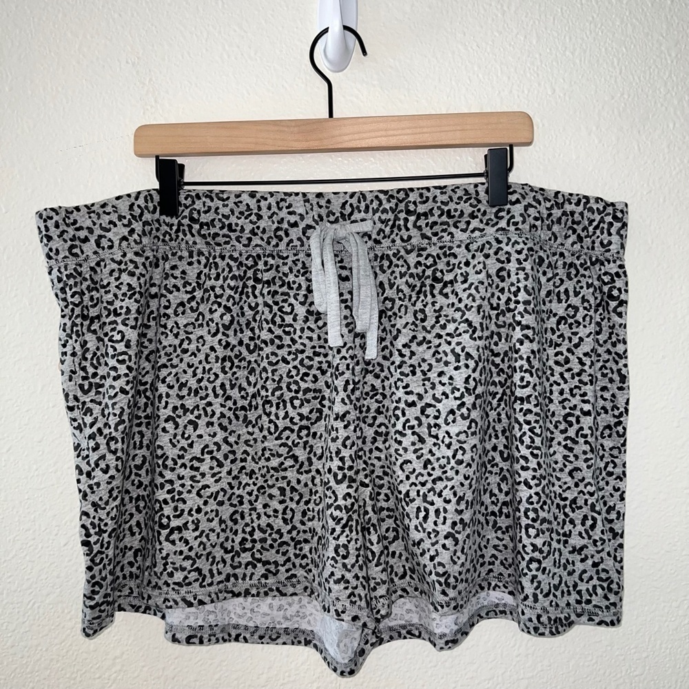 NEW Splendid Gray Cheetah Print Lounge Sleep Shorts women's size 2X